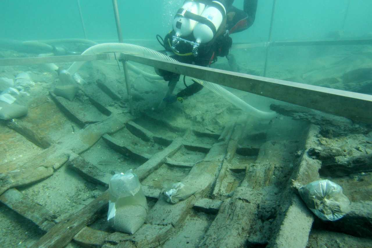 Barco romano com mais de 2 mil anos é encontrado no mar da Croácia Centro Internacional de Arqueologia Subaquática