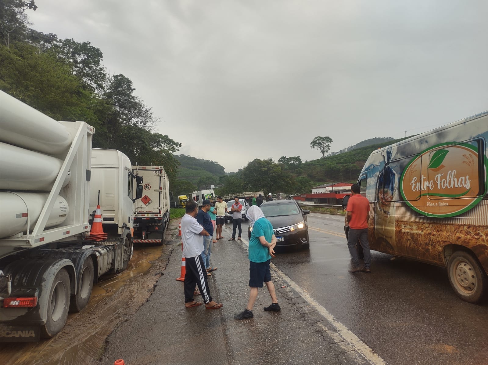 Caminhoneiros protestam contra o resultado das eleições Redes Sociais/Reprodução