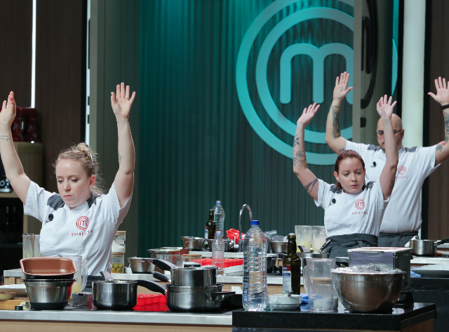 MasterChef Profissionais: Ananda é eliminada e emociona Ana Paula Padrão