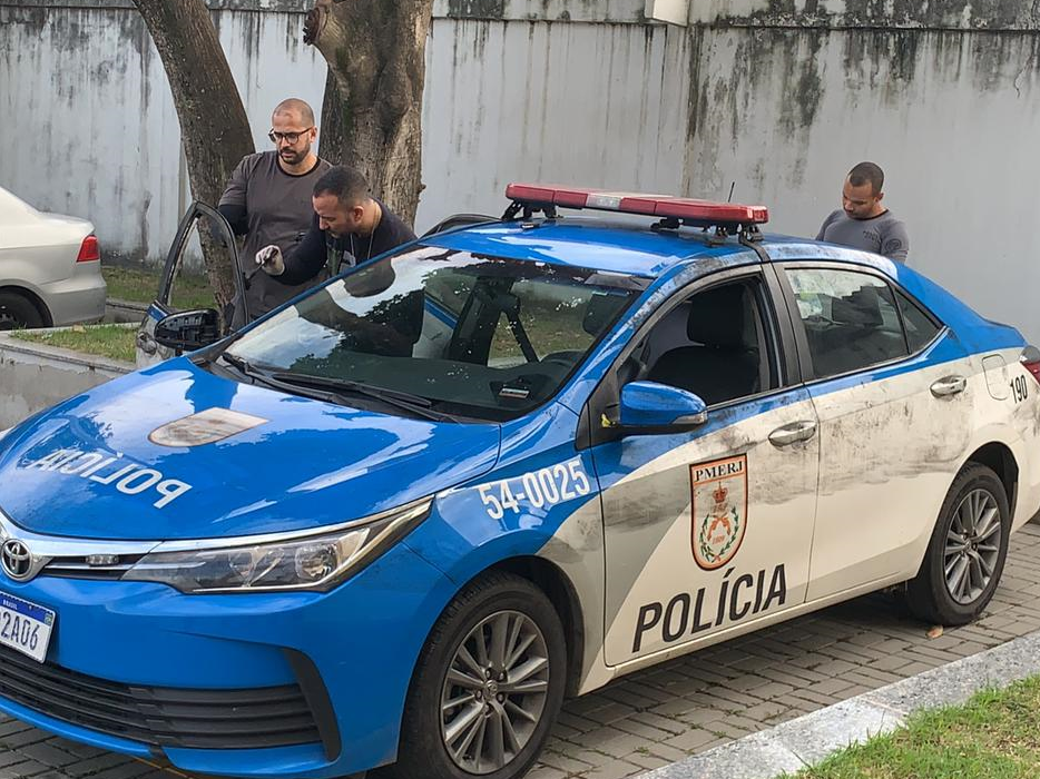 Polícia Investiga Execução De Dois Pms Em Viatura No Rio De Janeiro Rádio Bandnews Fm 