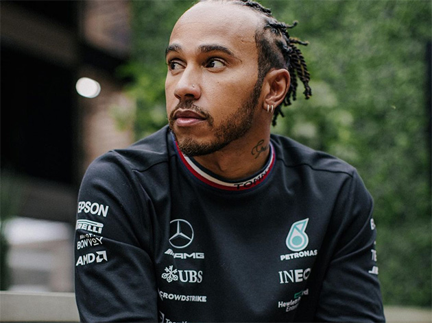 Hamilton cobra ações da F1 e questiona campanha por igualdade: "Apenas palavras"