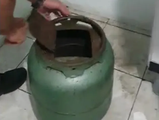 PM encontra drogas dentro de botijão de gás em Taboão da Serra