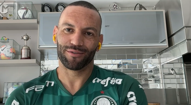 Weverton revela medo de dormir e aposta em permanência de Abel no Palmeiras