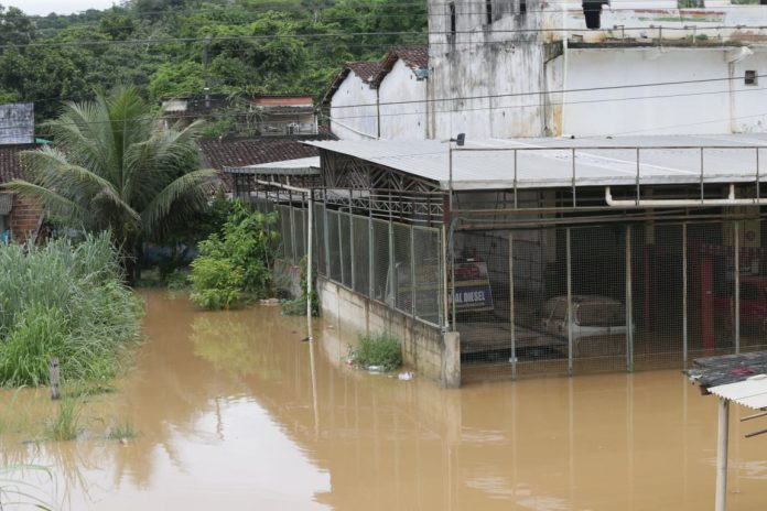 Bahia alagada: número de mortos sobe para 25; 91 mil estão fora de casa Foto: Camila Souza/Governo da Bahia