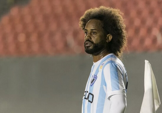 No comunicado inicial, o Brusque não lamentou o episódio, e duvidando da credibilidade das queixas de jogador Foto: Ricardo Chicarelli/Londrina