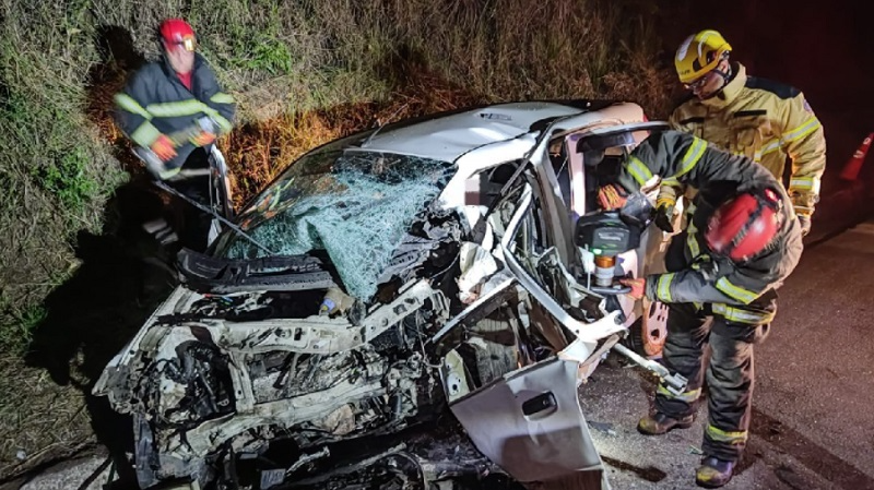 Pelo menos sete pessoas morreram em acidente em Minas Gerais Divulgação/Corpo de Bombeiros