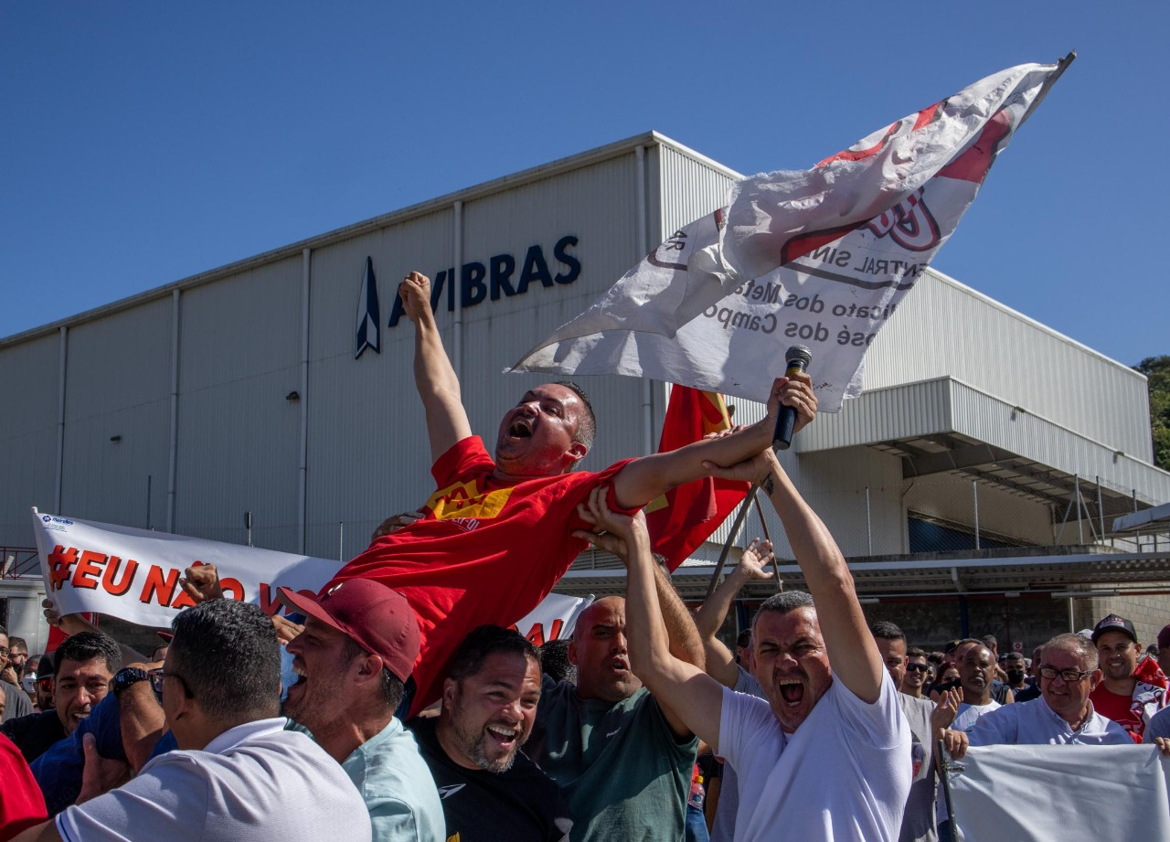 Avibras cancela demissão dos 420 funcionários na planta de Jacareí Divulgação/ Sindicato dos Metalúrgicos