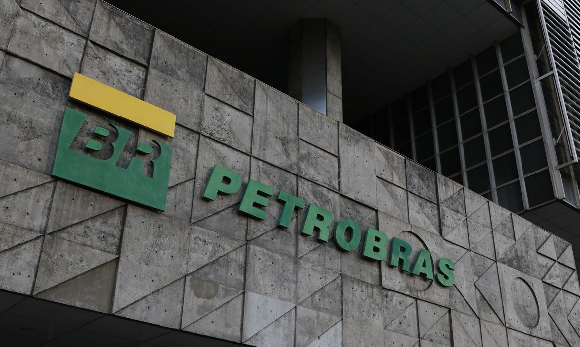 Petrobras não descarta novo reajuste no diesel até dezembro Foto: Fernando Frazão/Agência Brasil