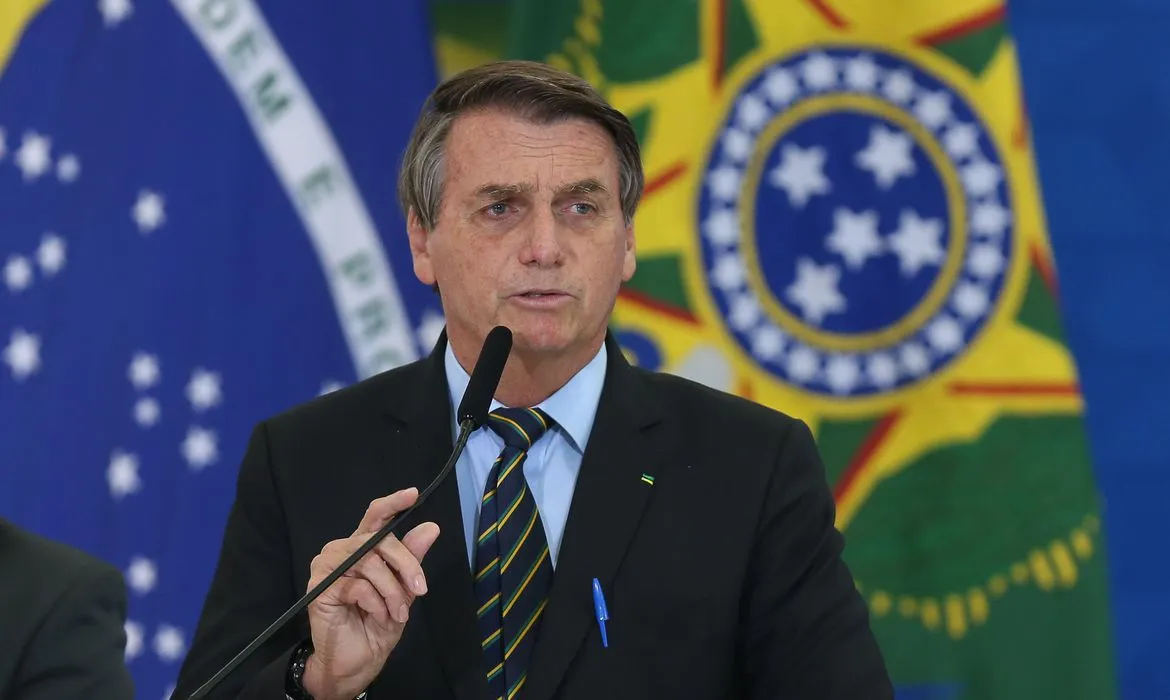 Avaliação do governo Bolsonaro melhora em duas semanas, segundo Quaest
