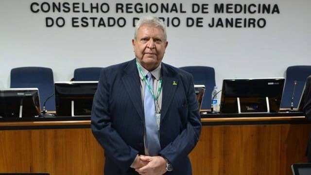 Presidente do Cremerj, o cirurgião ortopédico Clovis Munhoz  Reprodução / Cremerj