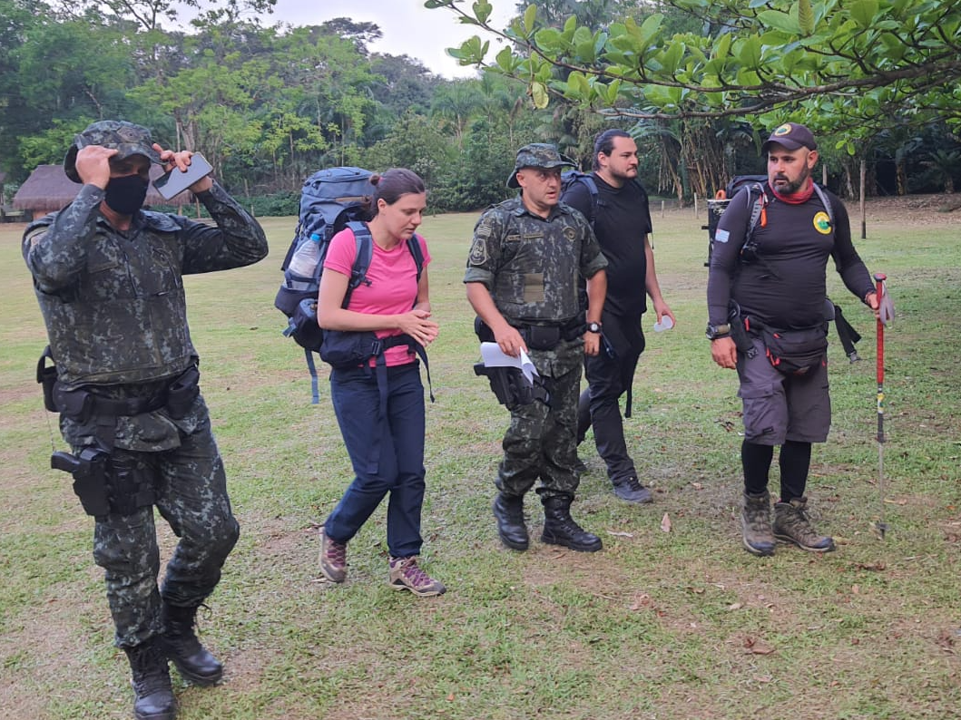 Polícia ambiental resgata biólogos em cárcere privado, em Ubatuba Divulgação/ Policia Ambiental