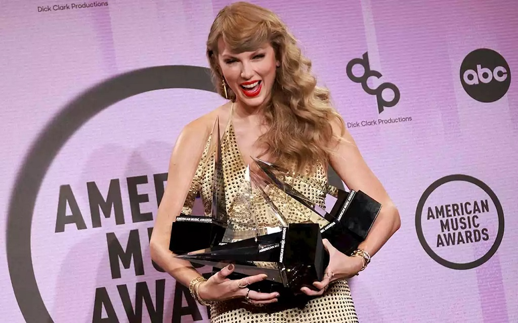 AMAs 2022 Taylor Swift bate recorde e é a grande vencedora da edição