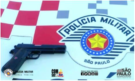 Adolescente é detido com simulacro de pistola em escola de São José dos Campos