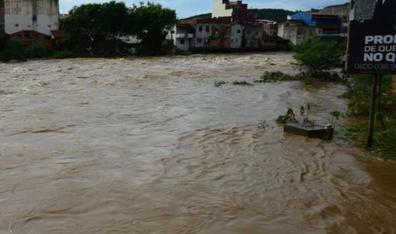 Chuvas em MG: número de mortos sobe para 24; 28 mil estão desabrigados