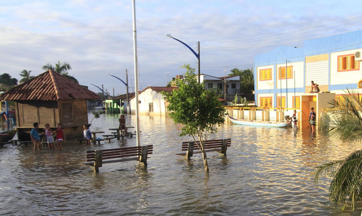 Cidades ficaram inundadas em Alagoas e 53 cidades declaram emergência. Foto: Governo de Alagoas