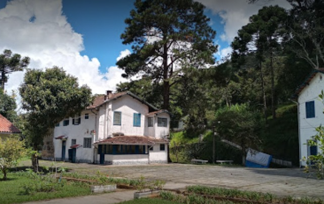 Chuvas de fevereiro derrubou inúmeras casas em Petrópolis Reprodução/Google