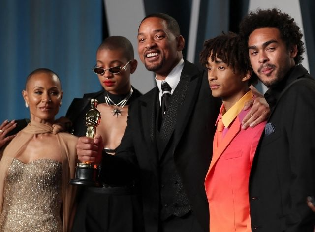 Will Smith com a mulher, Jada, e os filhos  Willow Smith, Jaden Smith and son Trey Smith  Reuters