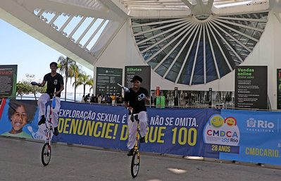 Denúncias serão registradas pelo disque 100 Fabio Motta/Prefeitura do Rio