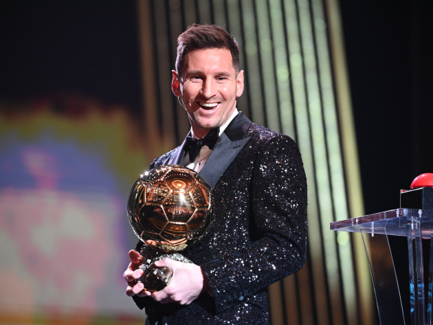 Lionel Messi ganha Bola de Ouro pela sétima vez e iguala Pelé