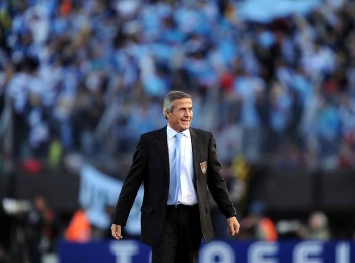 Óscar Tabarez estava na seleção uruguaia desde 2006 Divulgação/AUF