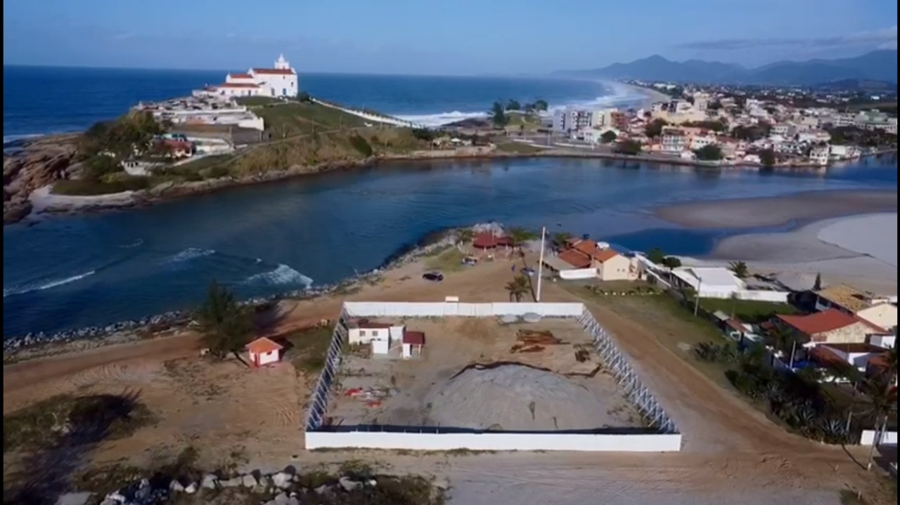 Saquarema: obra para cobrir canal de ligação com o mar está parada há seis meses Divulgação