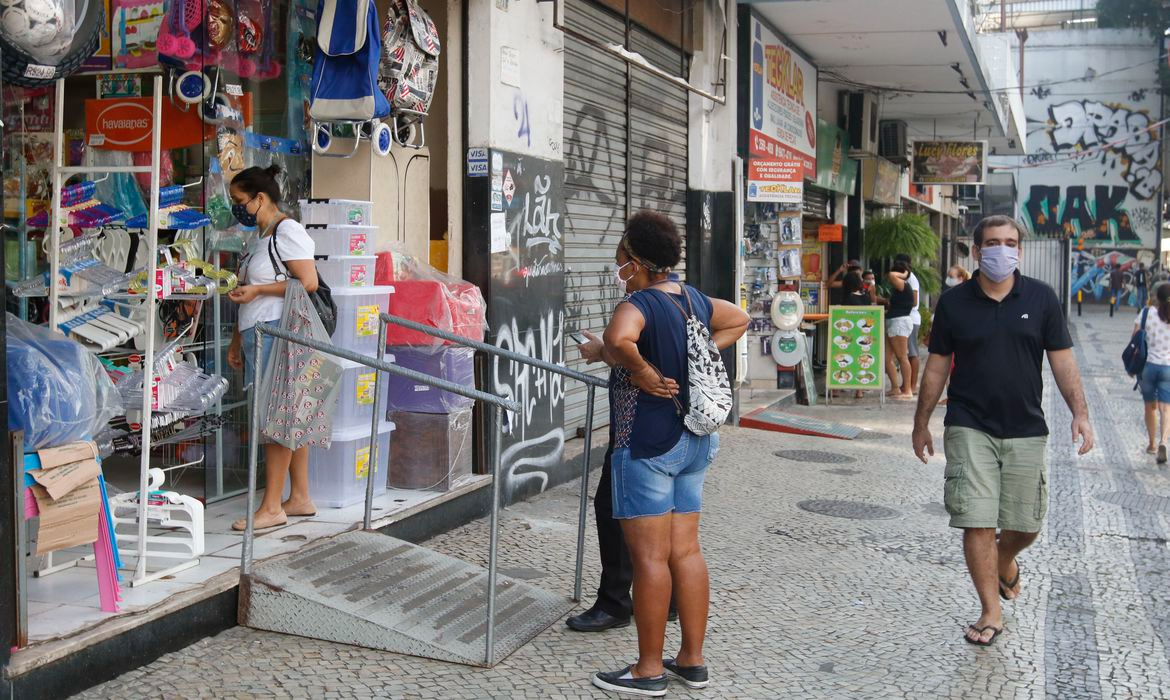 Vendas no comércio varejista nacional acumulam 2,5% de perda em três meses Fernando Frazão/Agência Brasil