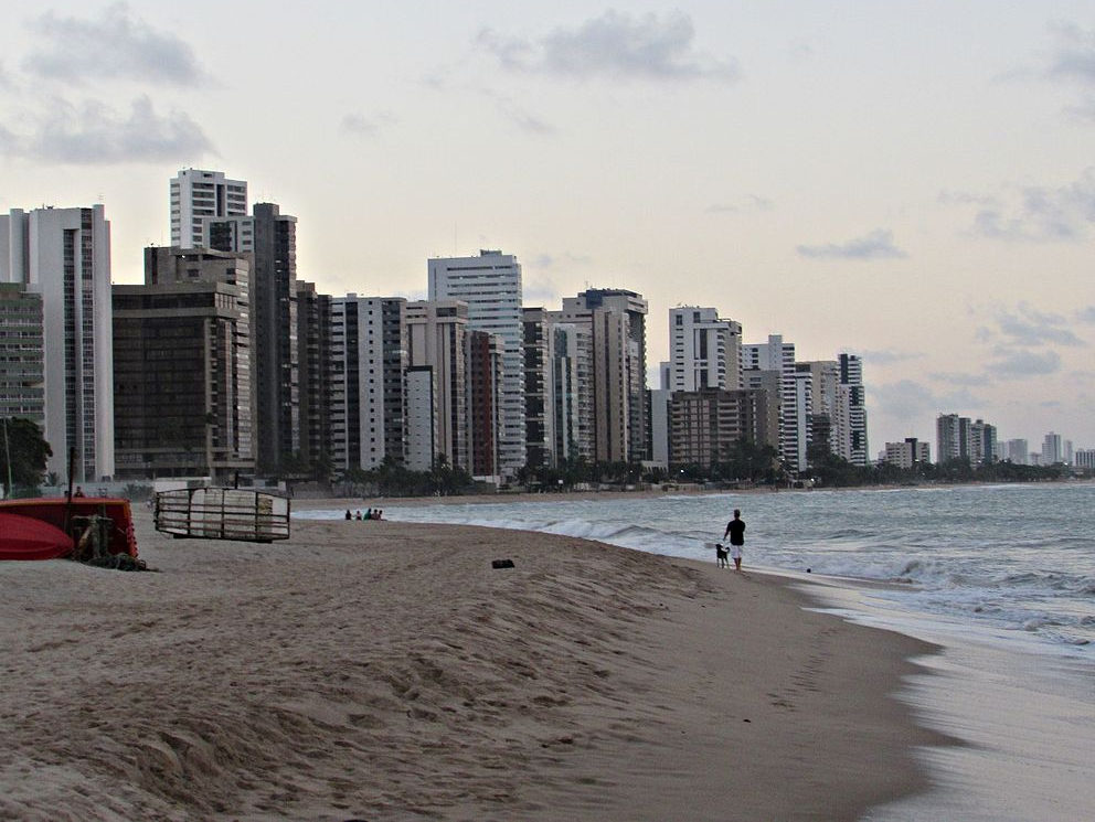 Praia de Piedade, em Jaboatão dos Guararapes (PE) Reprodução/Wikimedia Commons