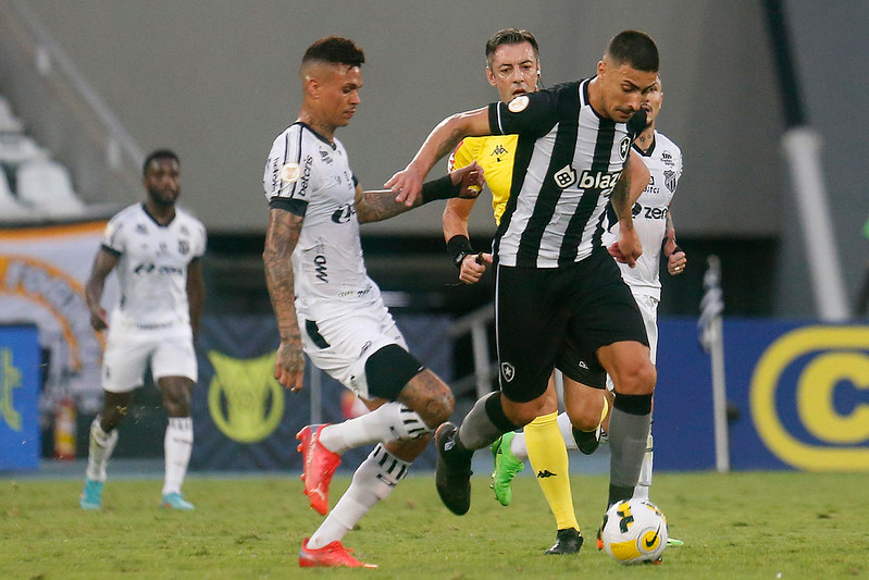 Botafogo cede empate com o Ceará pelo Campeonato Brasileiro 