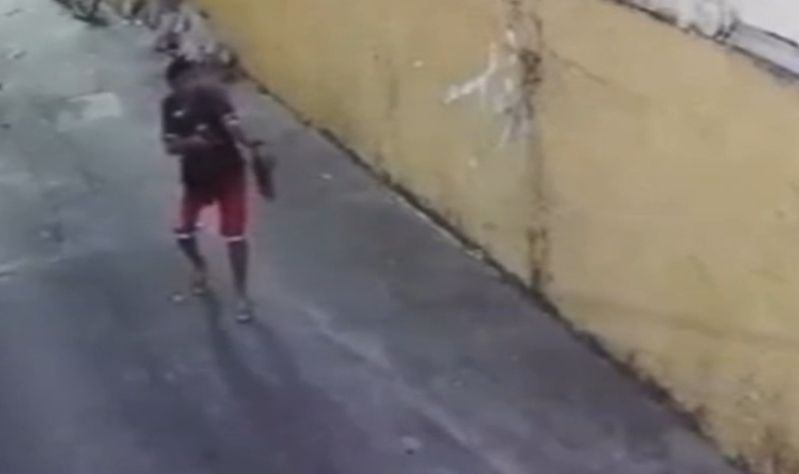 Família com quatro crianças é vítima de assalto à mão armada no Rio; vídeo