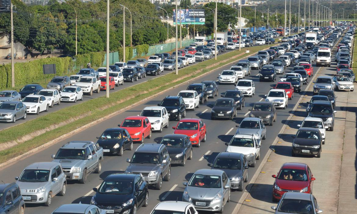 Objetivo da medida é controlar barulhos urbanos José Cruz/Agência Brasil