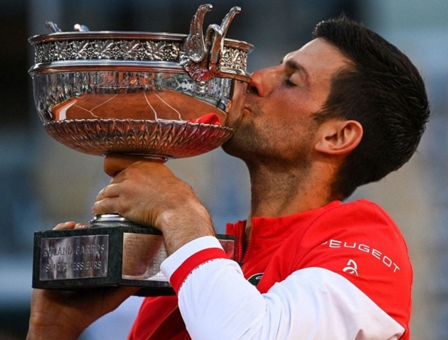 Djokovic poderá jogar Roland Garros sem comprovante de vacinação