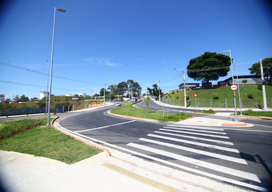 Obras na rotatória do gás interditam trânsito no fim de semana Divulgação/Prefeitura de São José dos Campos