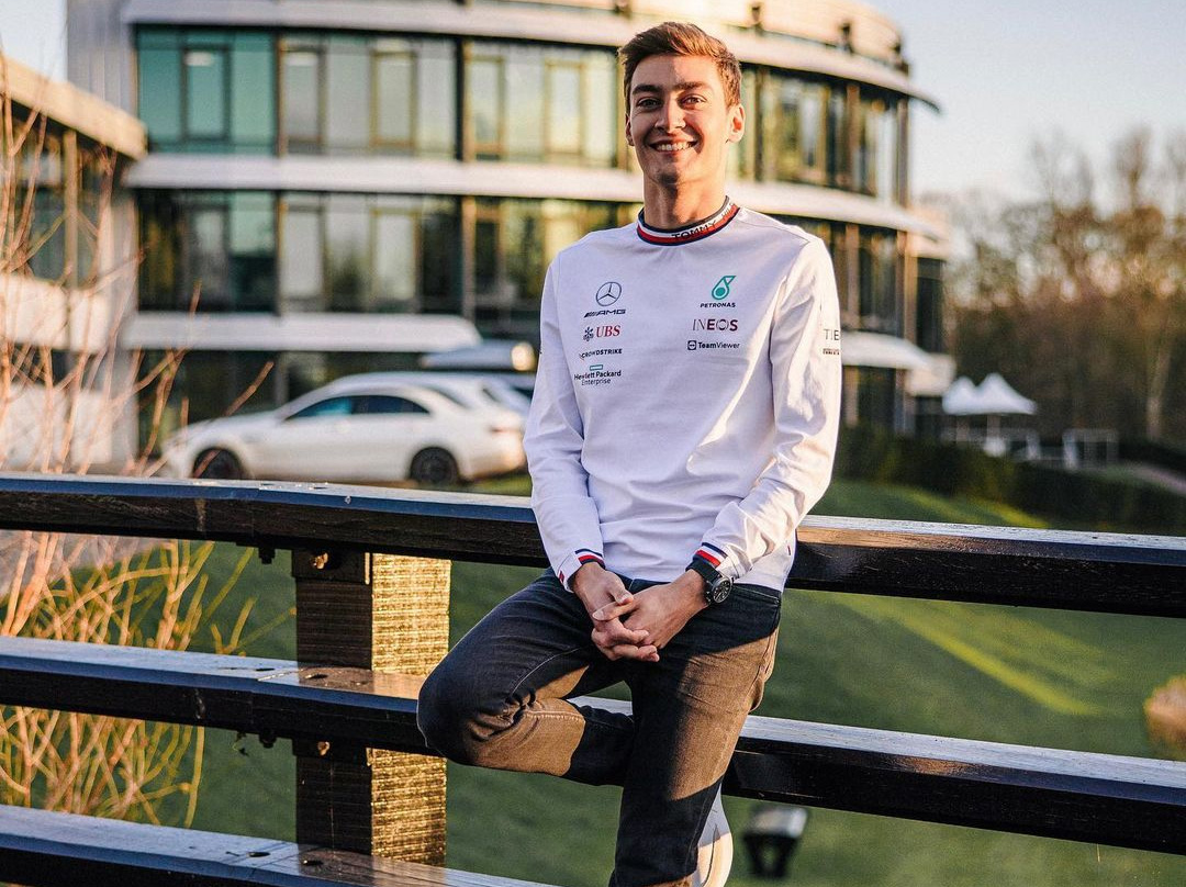 F1: Russell diz que “lealdade da Mercedes dá mais confiança como piloto”
