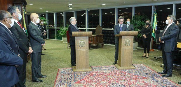 A posse aconteceu no início da noite desta terça-feira em Brasília Divulgação/TSE