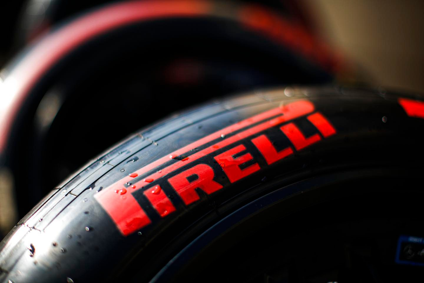 Pirelli oferece pneus mais duros da gama da F1 para GP da Inglaterra