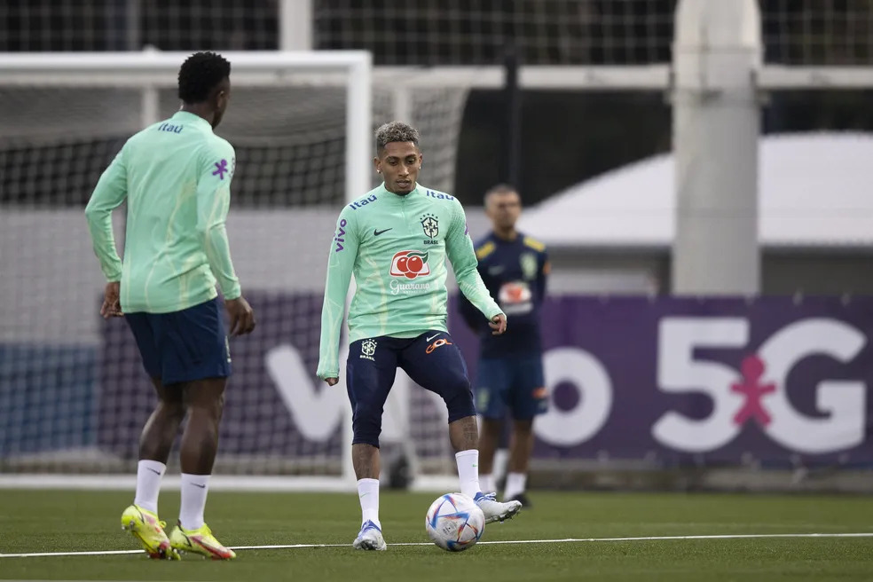 O Brasil embarca no sábado (19) para a disputa do mundial no Catar.  Foto: Luis Figueiredo/CBF