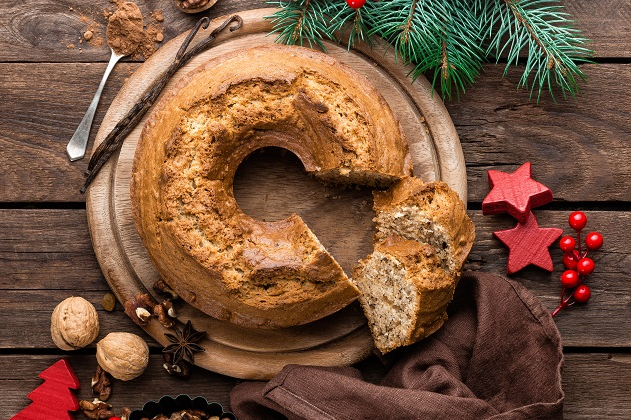 Bolo de maçã com frutas secas e nozes é opção de sobremesa fácil de fazer no Natal Envato Elements