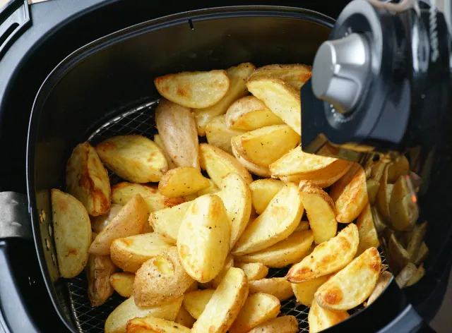 Aprenda a fazer batata frita crocante na Airfryer em 20 minutos!