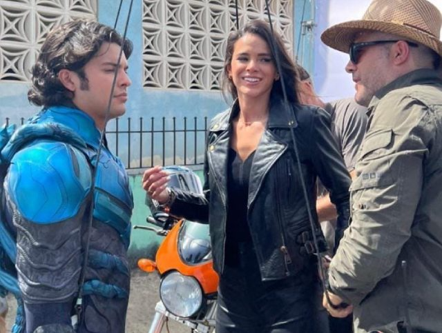 Bruna Marquezine mostra bastidores de Besouro Azul Reprodução/Instagram