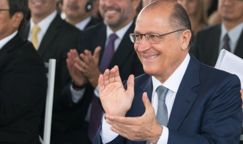 Mônica Bergamo: Alckmin é disputado por PT e Bolsonaro para eleições