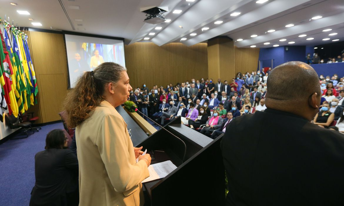 Ana Moser toma posse como ministra do Esporte e fala em acesso para todos Foto: Agência Brasil