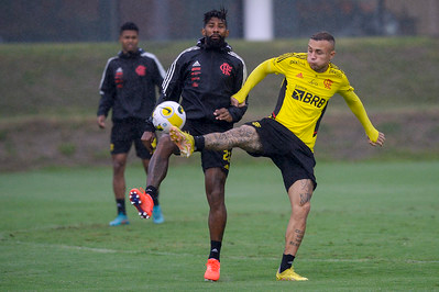 Everton Cebolinha será titular diante do Corinthians, pela 35ª rodada do Brasileirão Marcelo Cortes / Flamengo