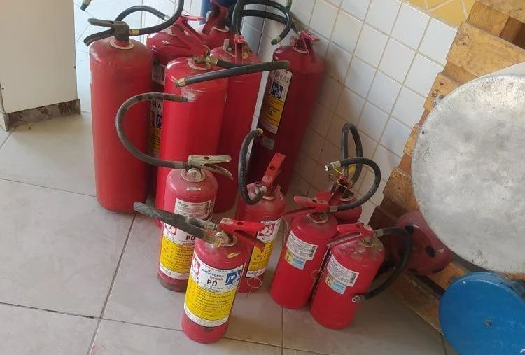 12 extintores de incêndio foram esvaziados na ação Divulgação/ Pelo bem de São José