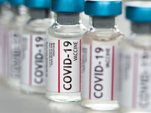 Pfizer afirma que 3ª dose da vacina neutraliza variante Ômicron