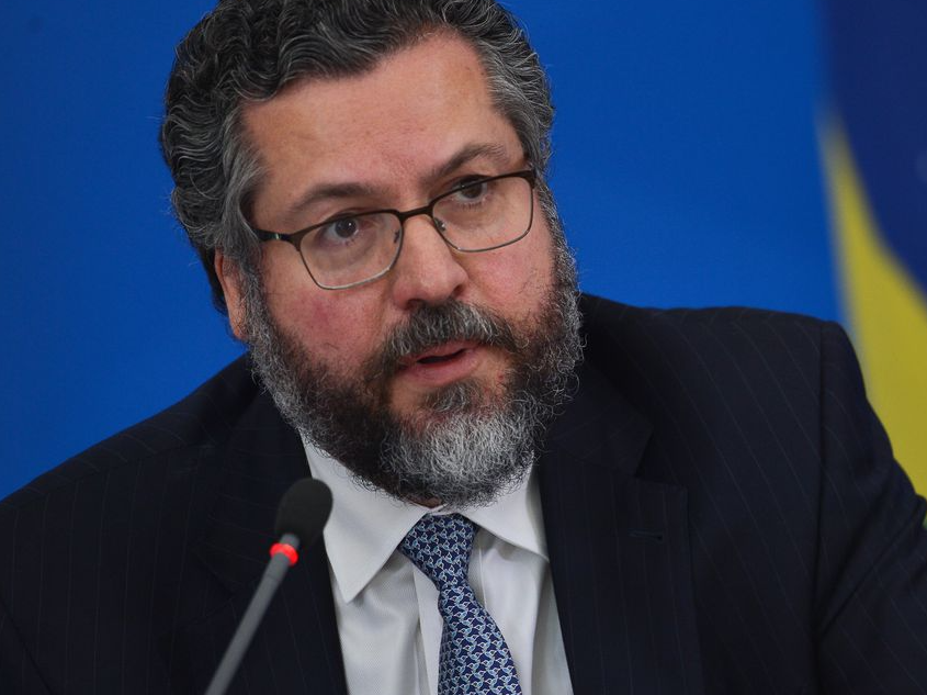 Ex-chanceler Ernesto Araújo depõe nesta terça na CPI da Covid-19