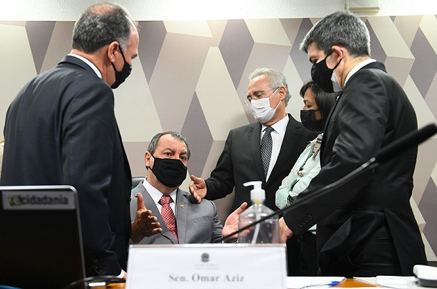 Deliberação durante sessão da CPI da Pandemia, presidida pelo senador Omar Aziz (PSD-AM)  Foto: Marcos Oliveira/Agência Senado