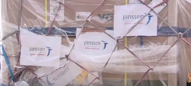 1,5 milhão de vacinas da Janssen chegam ao Brasil