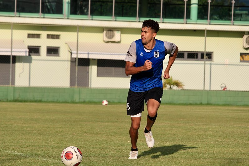 Léo Santos defendeu a Macaca em onze jogos em 2022 Almeida/Pontepress