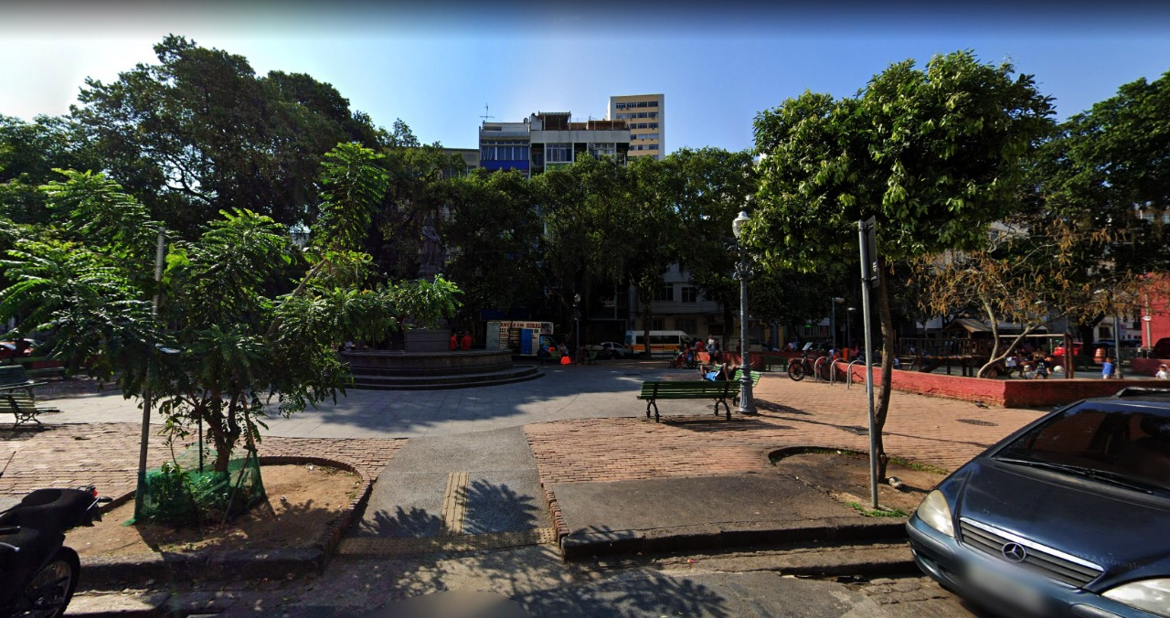 Praça Sâo Salvador, em Laranjeiras, Zona Sul da Cidade Google Maps