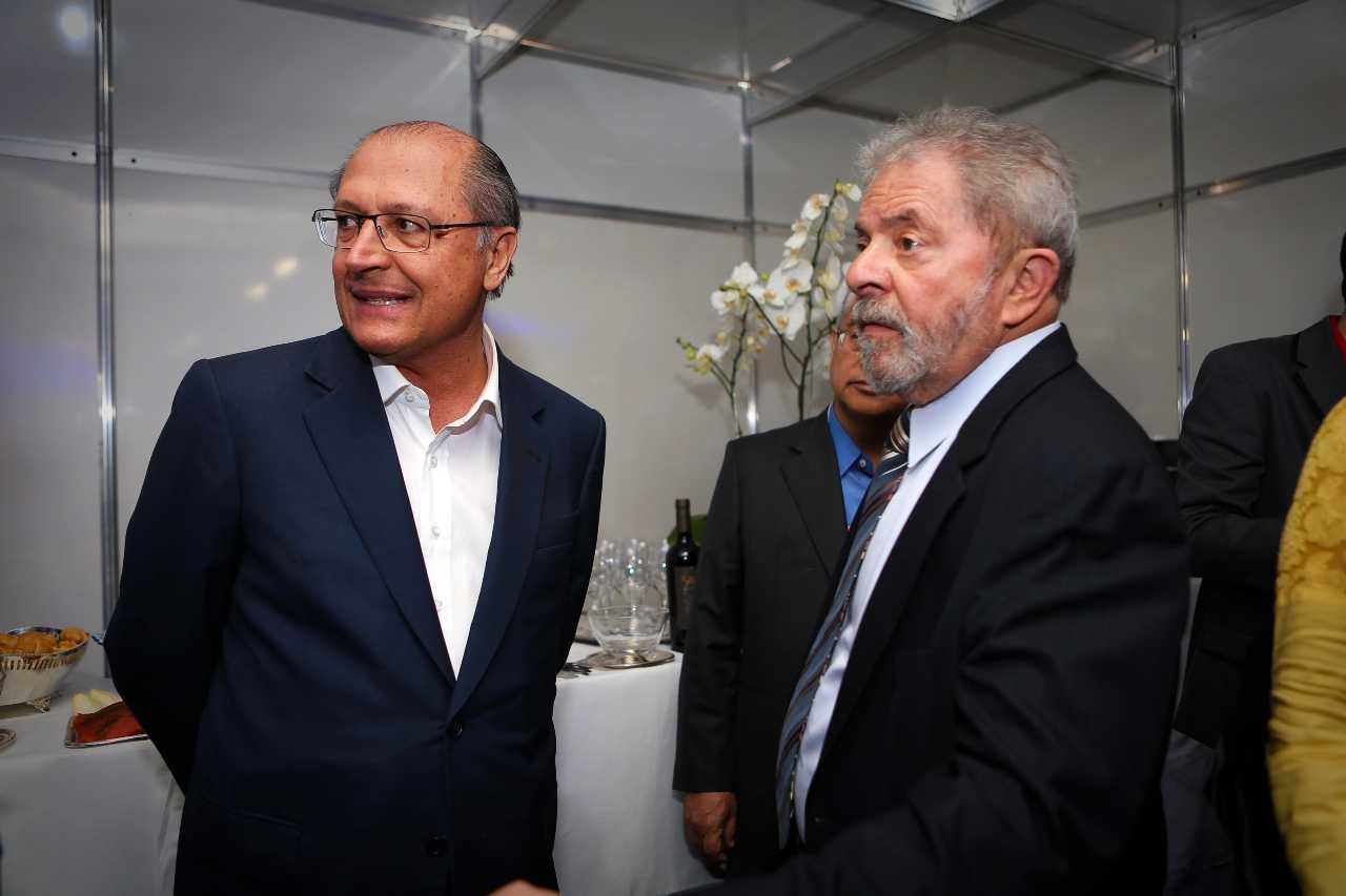 Lula e Alckmin se encontram, mas não tomam decisão final sobre chapa